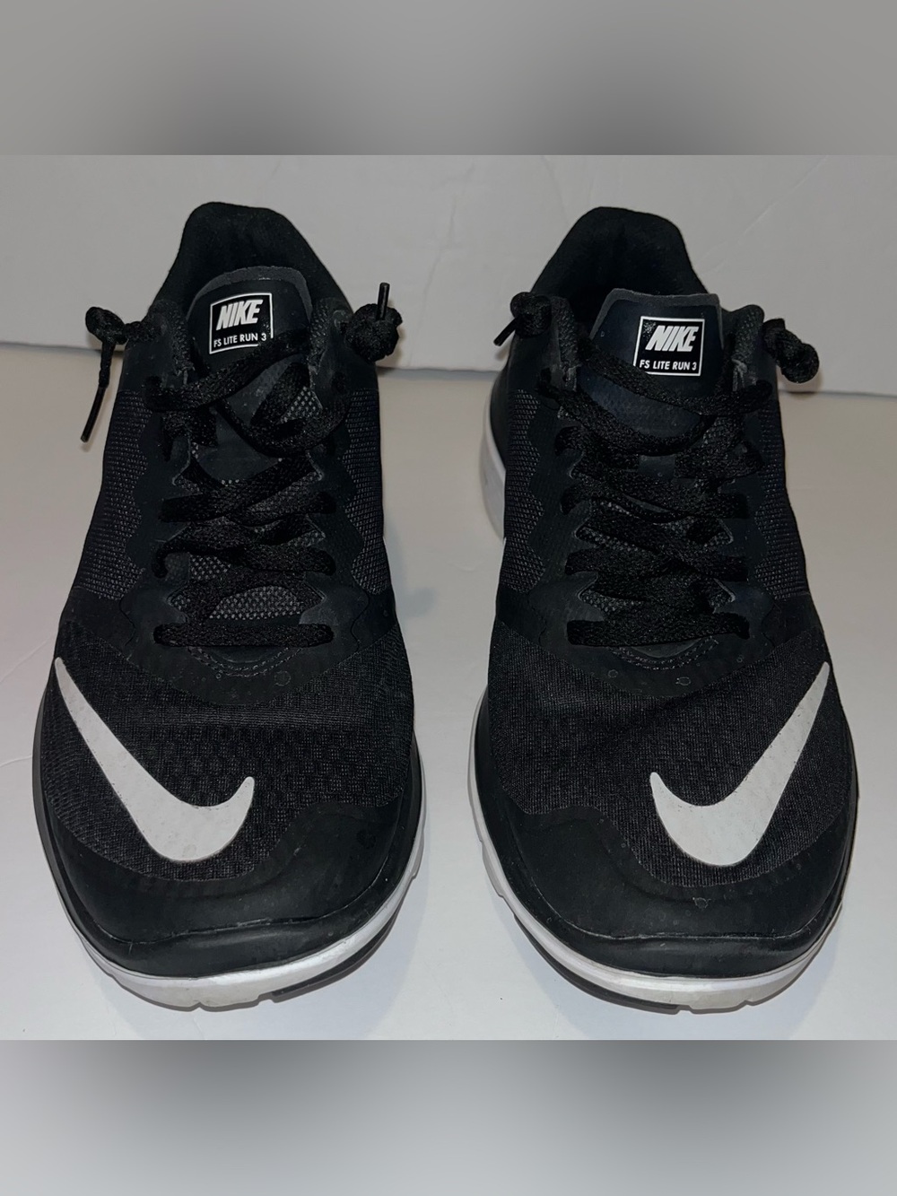 Nike FS Lite Run 3 Women’s Running Shoe Black and White size 8.5
